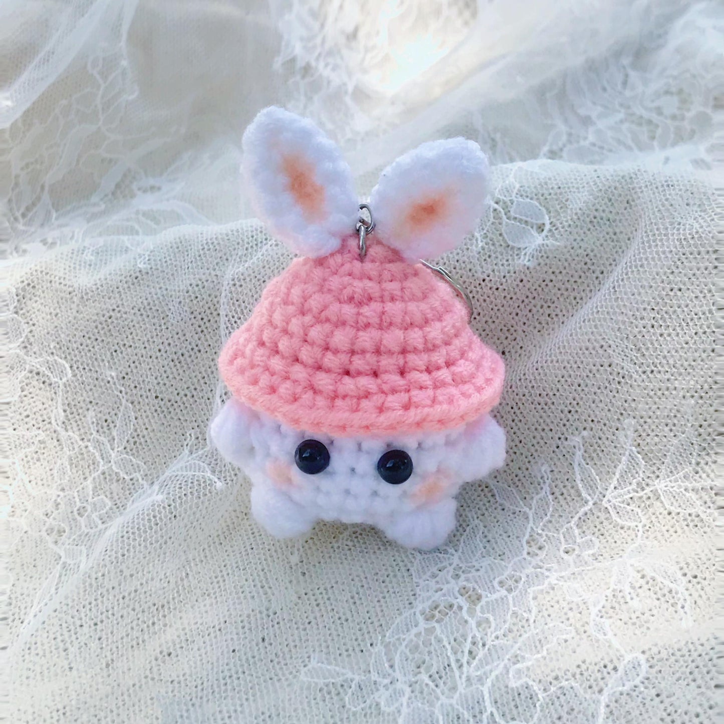 Handmade Crochet Mushroom Keychains, Cute Crochet Animal Charms, Unique Crochet Gift, Kawaii Crochet Accessories, Artisan Crochet Keychains