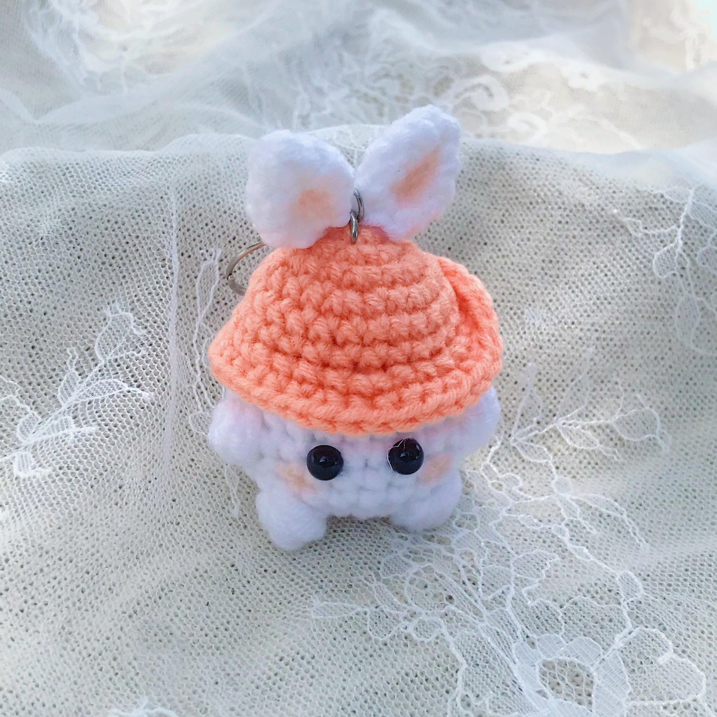 Handmade Crochet Mushroom Keychains, Cute Crochet Animal Charms, Unique Crochet Gift, Kawaii Crochet Accessories, Artisan Crochet Keychains