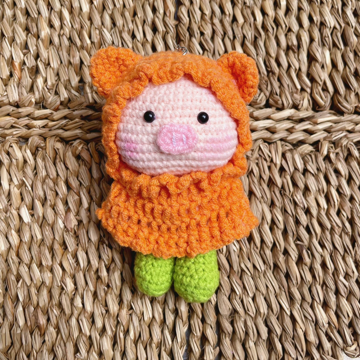 Handmade Crochet Pig Keychains, Cute Crochet Animal Charms, Unique Crochet Gift, Kawaii Crochet Accessories, Artisan Crochet Keychains