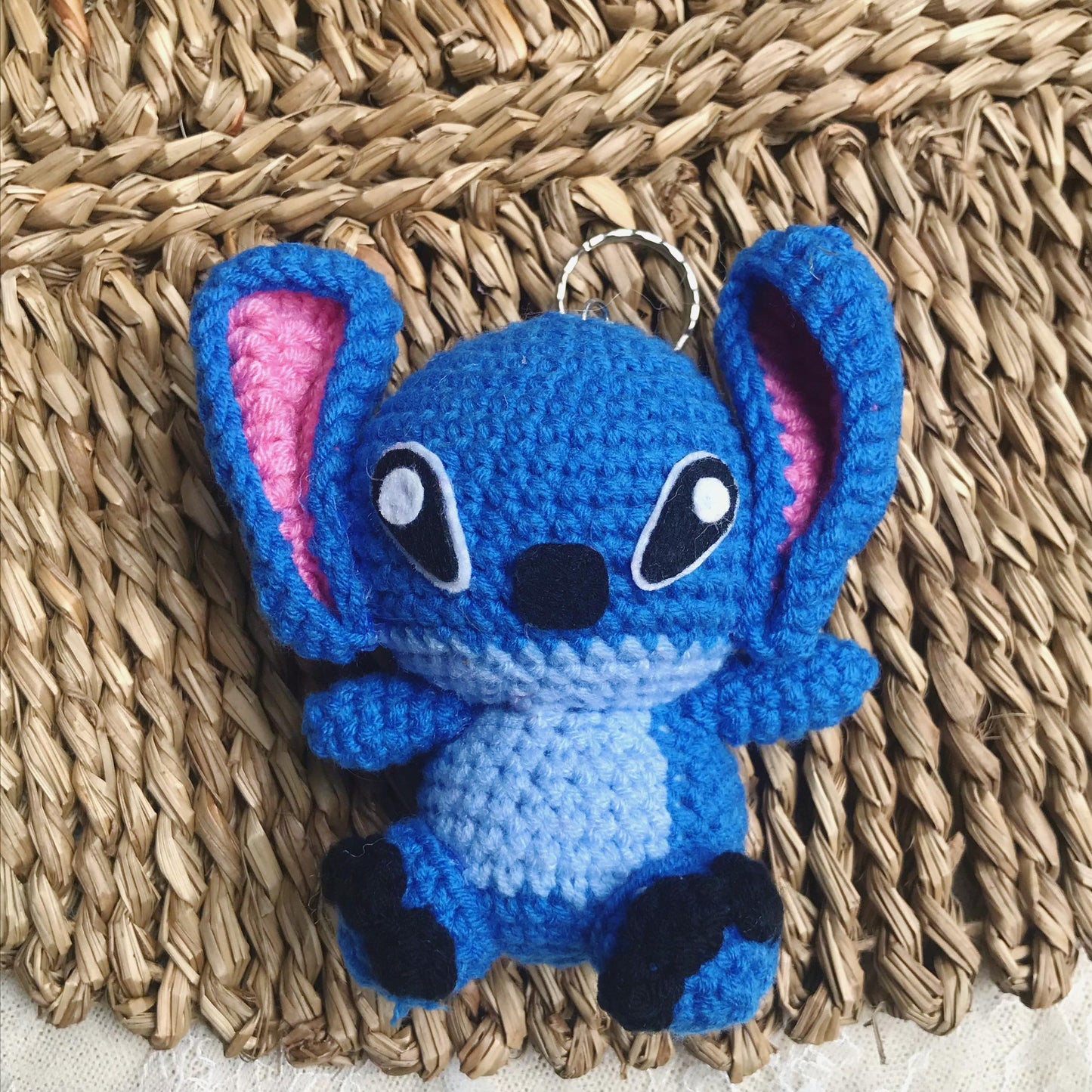 Handmade Crochet Character Keychains, Cute Crochet Animal Charms, Unique Crochet Gift, Kawaii Crochet Accessories, Artisan Crochet Keychains