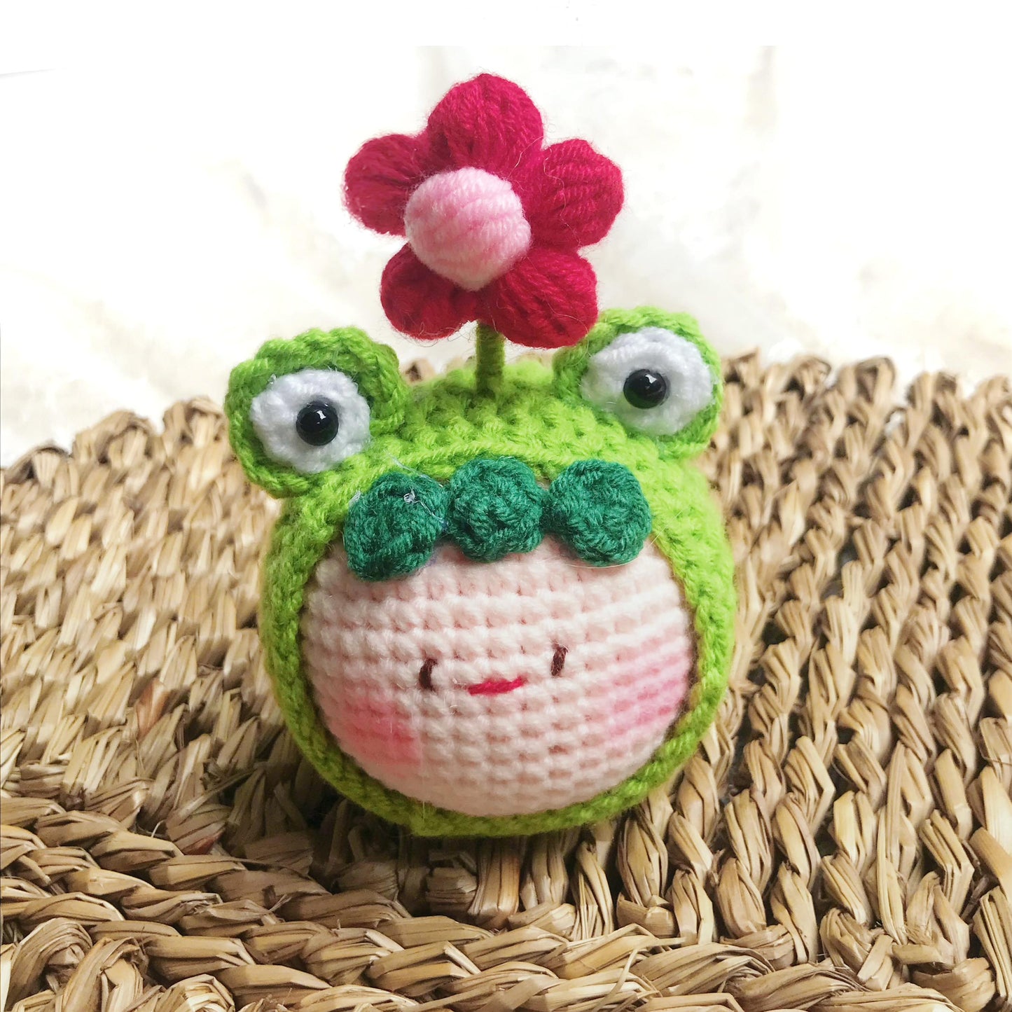 Handmade Crochet Character Keychains, Cute Crochet Charms, Unique Crochet Gift, Kawaii Crochet Accessories, Artisan Crochet Keychains