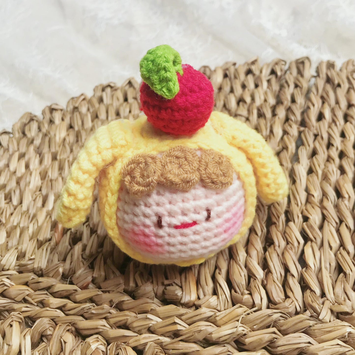 Handmade Crochet Character Keychains, Cute Crochet Charms, Unique Crochet Gift, Kawaii Crochet Accessories, Artisan Crochet Keychains