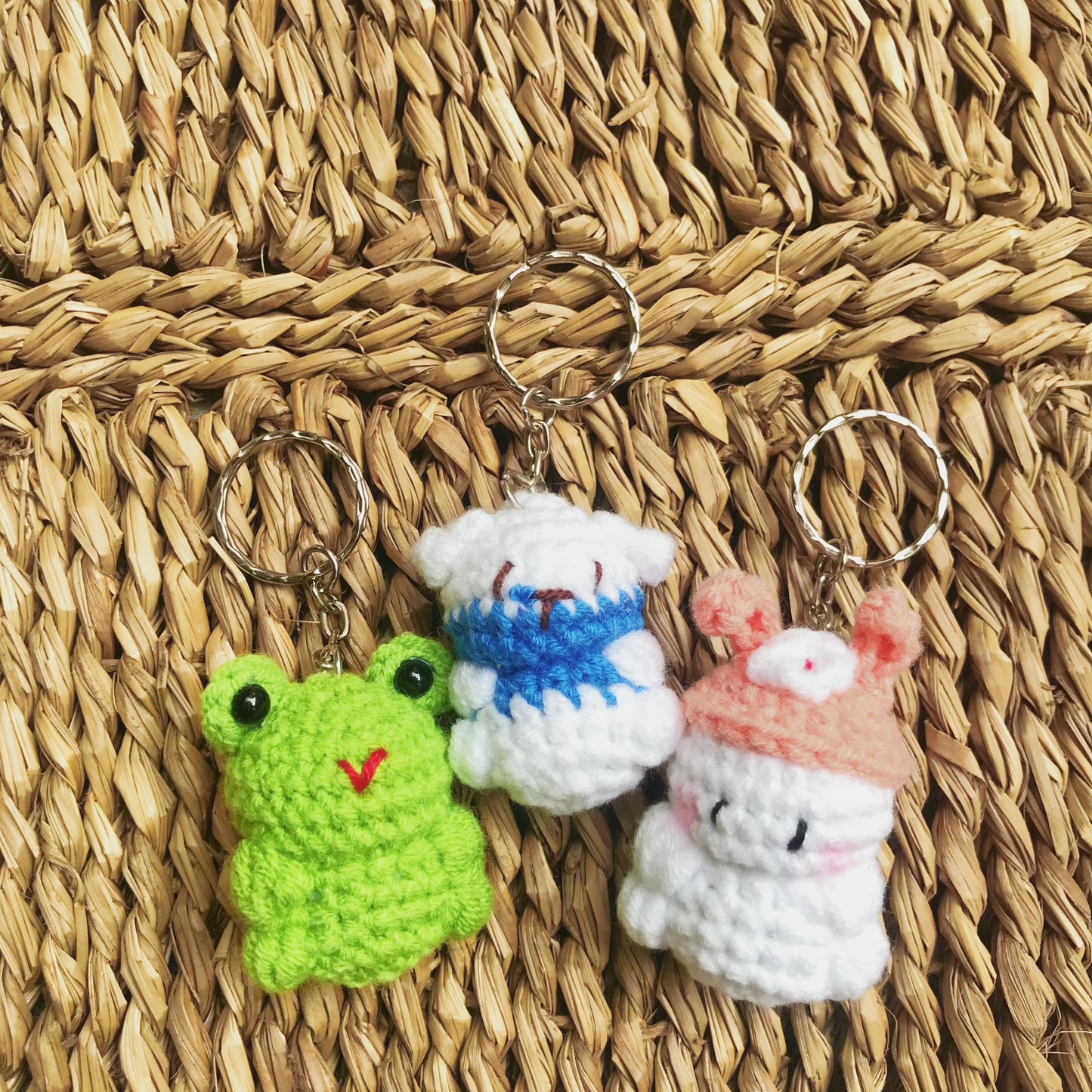 Handmade Crochet Character Keychains, Cute Crochet Charms, Unique Crochet Gift, Kawaii Crochet Accessories, Artisan Crochet Keychains