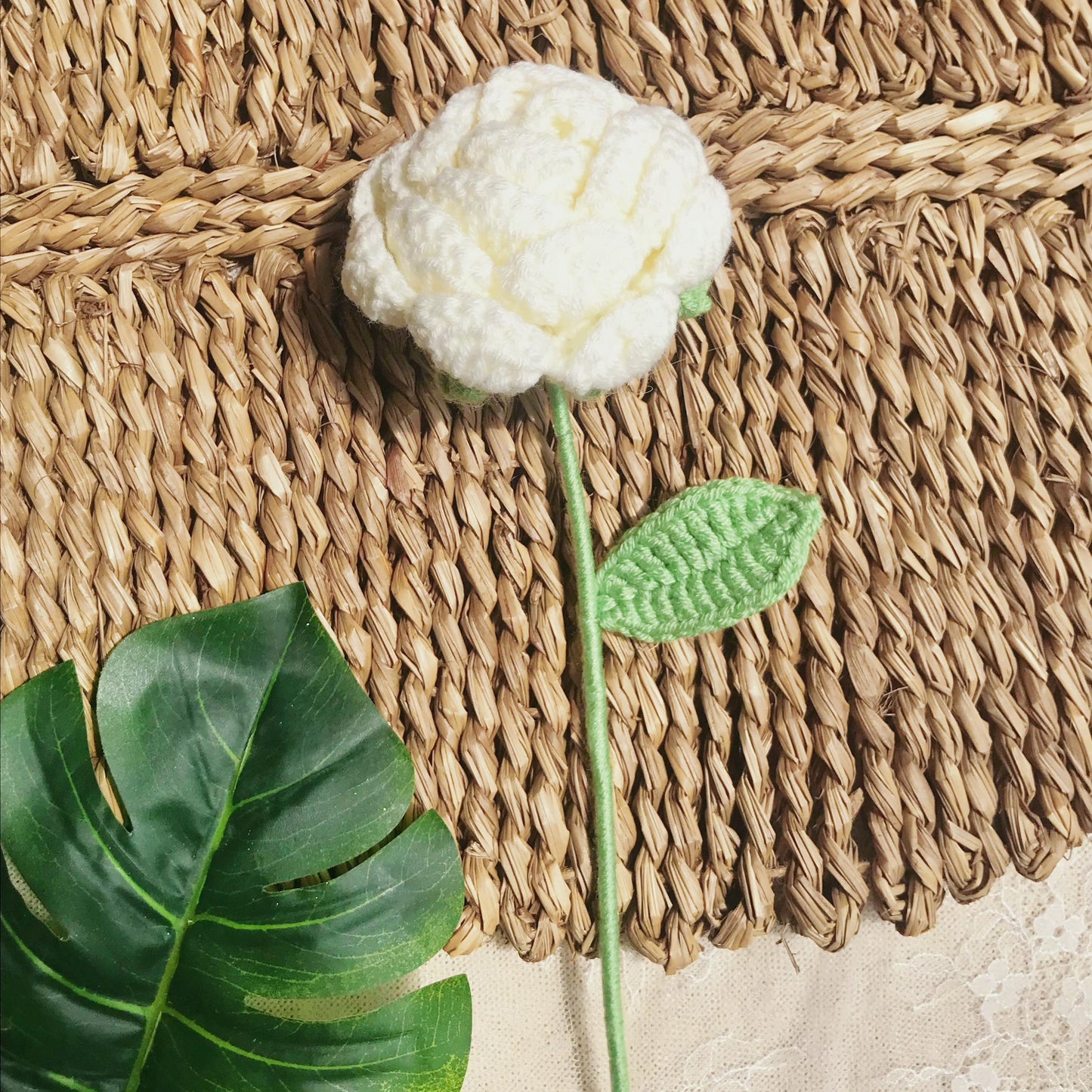 Handmade Crochet Daisy Bouquet, Cheerful Floral Decor, Unique Crochet Gift, Sunny Home Decor, Artisan Crochet Flowers