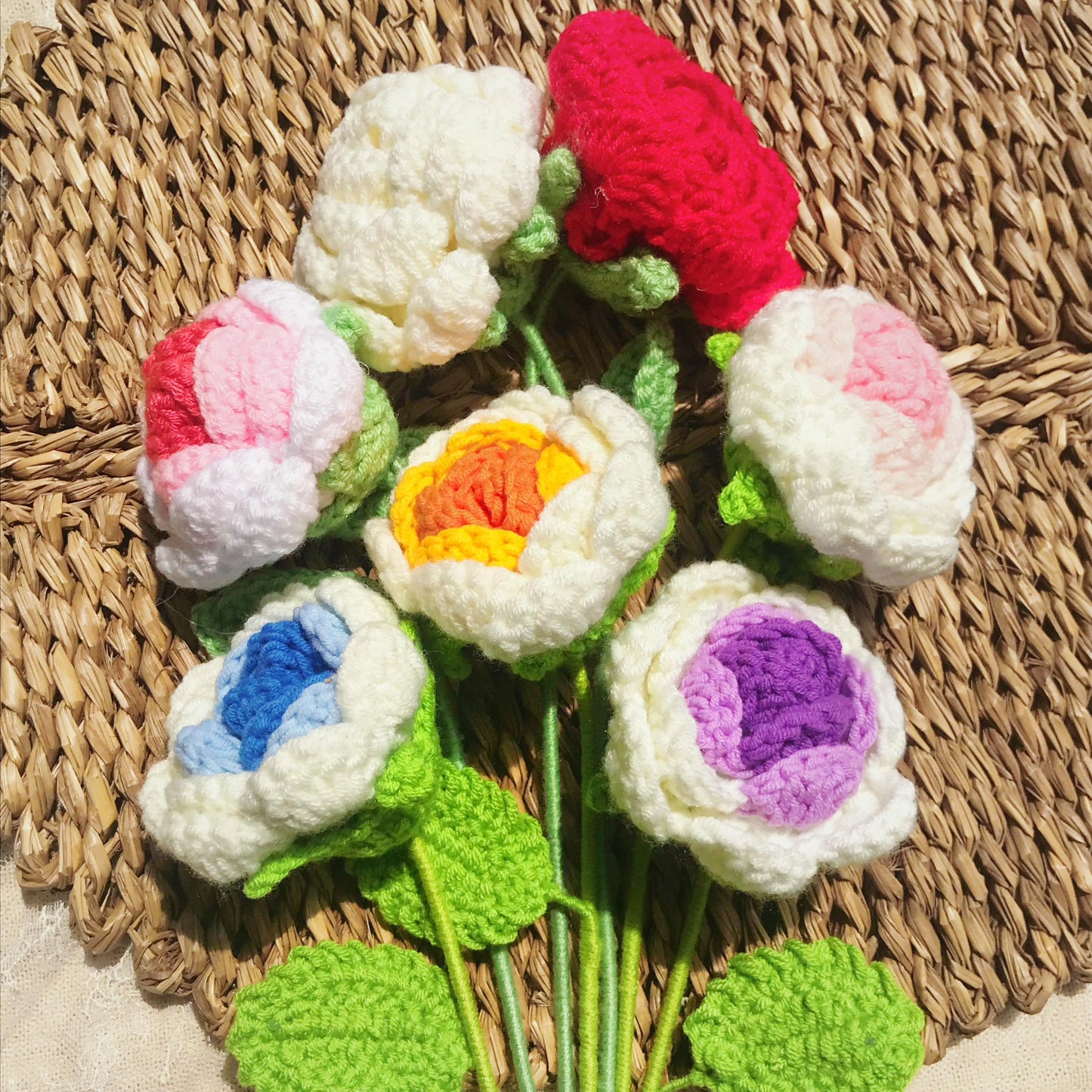 Handmade Crochet Daisy Bouquet, Cheerful Floral Decor, Unique Crochet Gift, Sunny Home Decor, Artisan Crochet Flowers