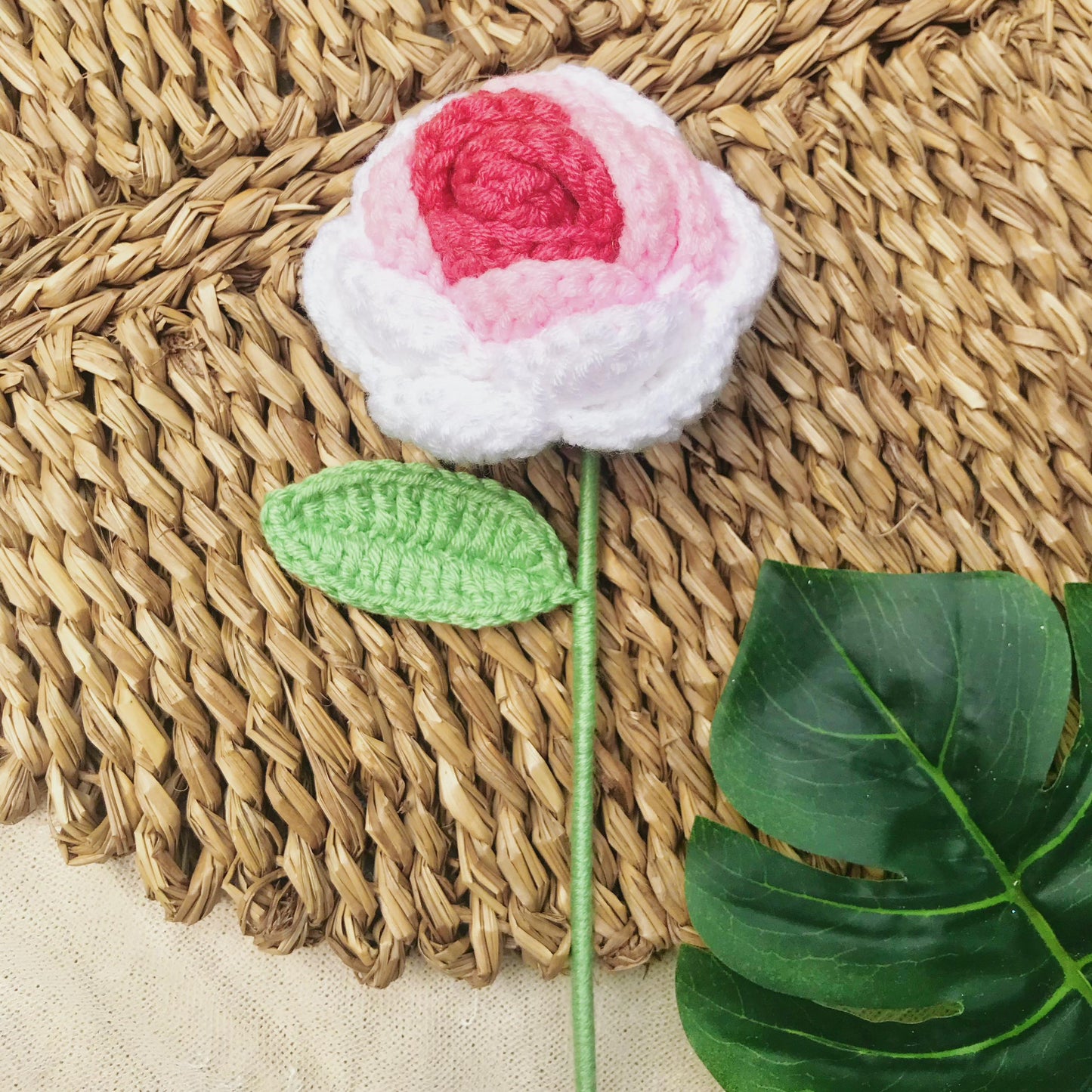 Handmade Crochet Daisy Bouquet, Cheerful Floral Decor, Unique Crochet Gift, Sunny Home Decor, Artisan Crochet Flowers