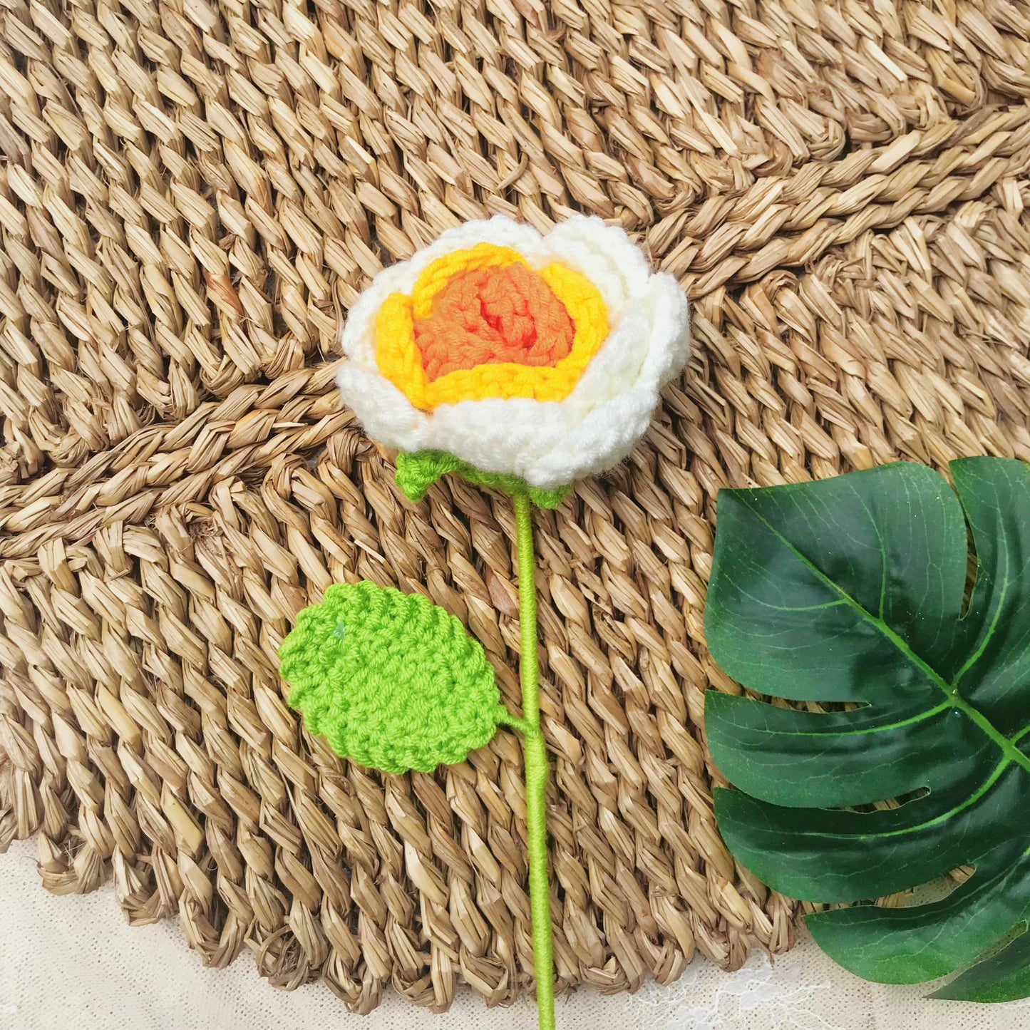 Handmade Crochet Daisy Bouquet, Cheerful Floral Decor, Unique Crochet Gift, Sunny Home Decor, Artisan Crochet Flowers