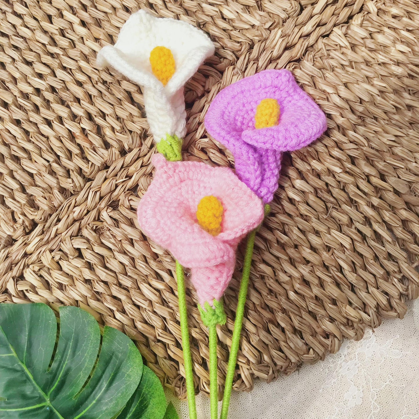 Handmade Crochet Calla Lily Bouquet, Unique Floral Decor, Elegant Crochet Flowers, Everlasting Bouquet, Artisan Home Decor