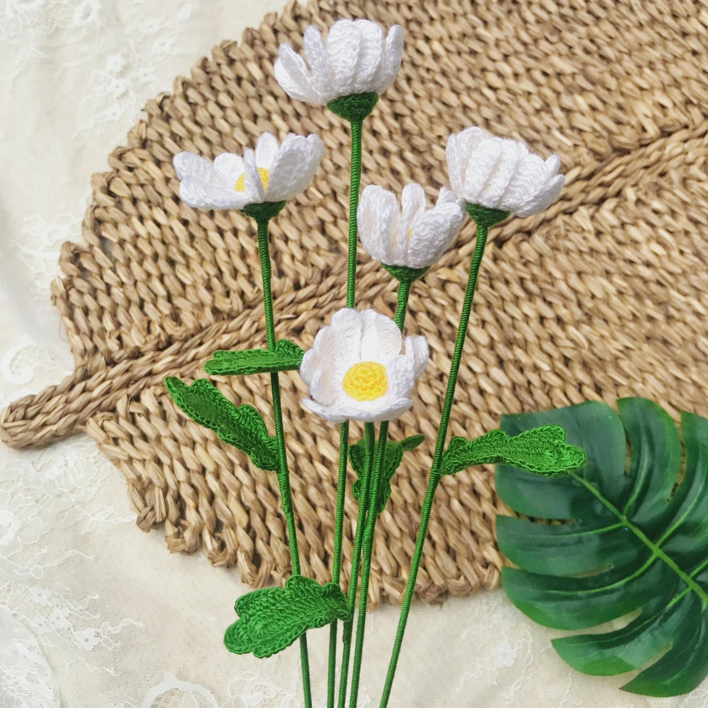 Handmade Crochet Daisy Bouquet, Cheerful Floral Decor, Unique Crochet Gift, Sunny Home Decor, Artisan Crochet Flowers
