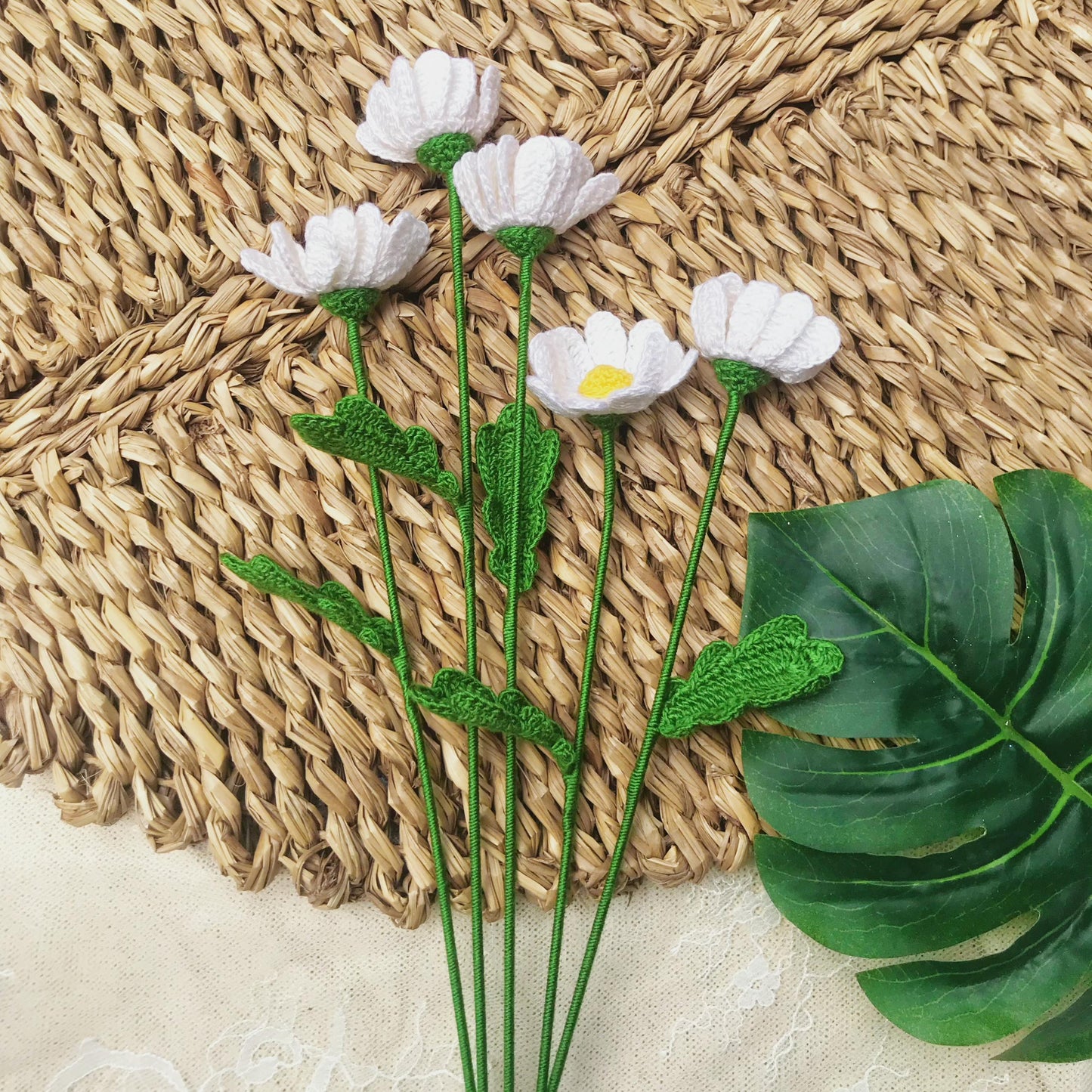 Handmade Crochet Daisy Bouquet, Cheerful Floral Decor, Unique Crochet Gift, Sunny Home Decor, Artisan Crochet Flowers