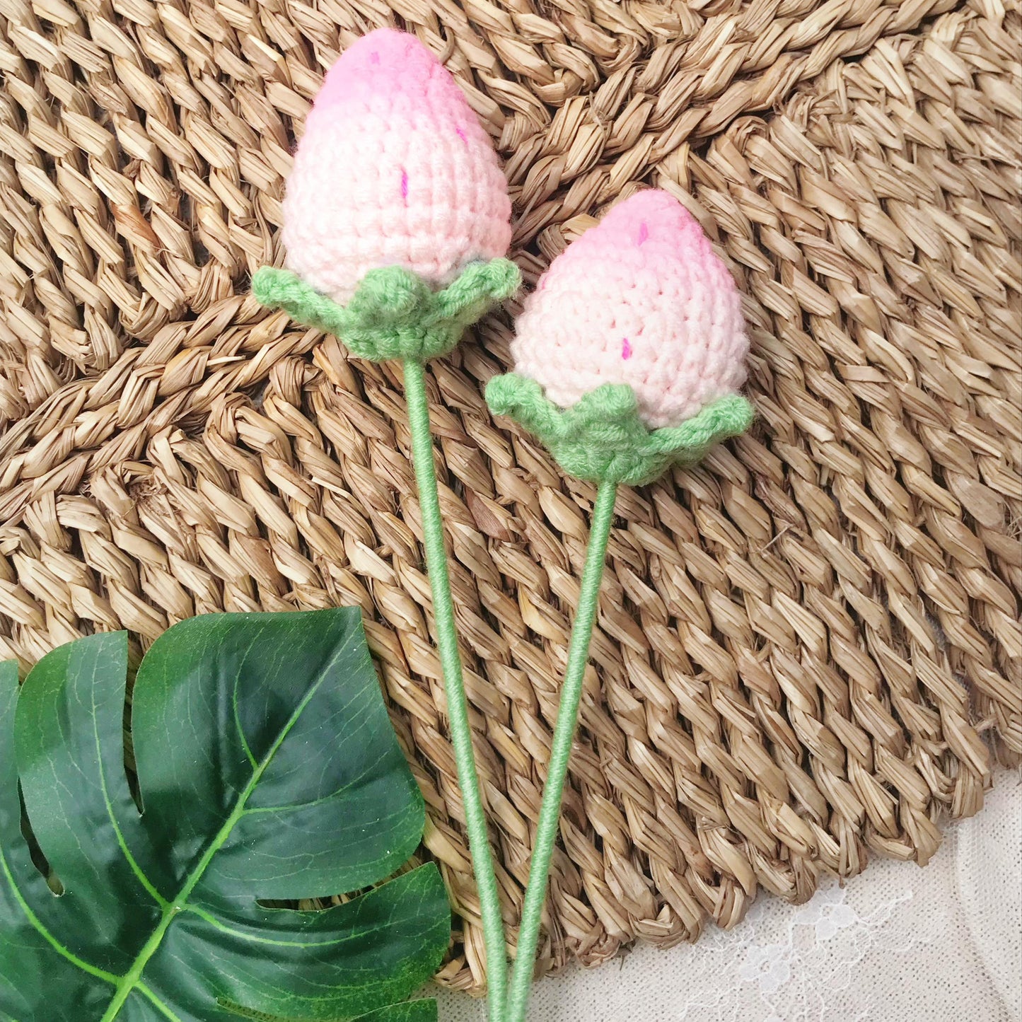 Handmade Crochet Strawberry Bouquet, Fruity Floral Decor, Unique Crochet Gift, Spring Home Decor, Artisan Crochet Flowers