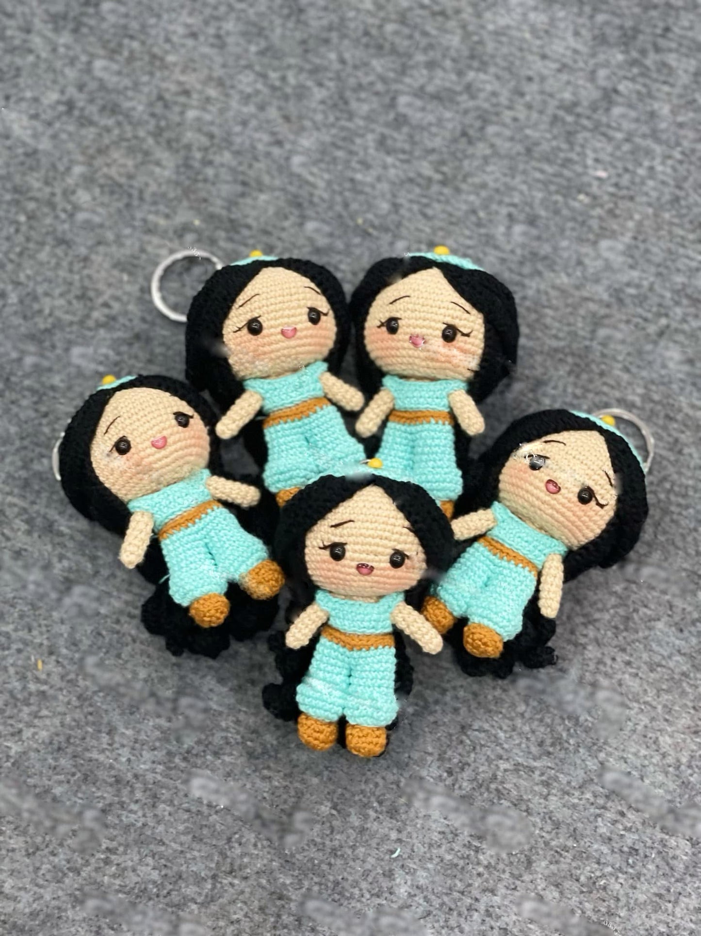 Handmade Crochet Jasmine Keychains, Cute Crochet Princess Charms, Unique Crochet Gift, Kawaii Crochet Accessories, Artisan Crochet Keychains