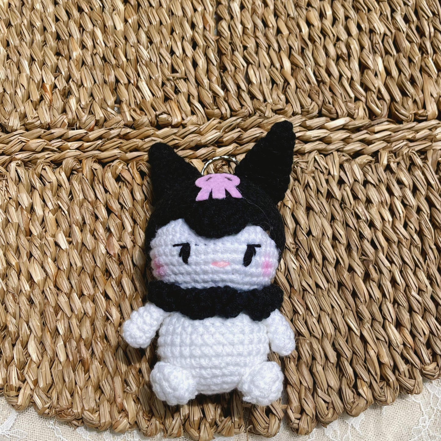 Handmade Crochet Character Keychains, Cute Crochet Animal Charms, Unique Crochet Gift, Kawaii Crochet Accessories, Artisan Crochet Keychains