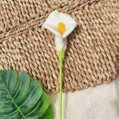 Handmade Crochet Calla Lily Bouquet, Unique Floral Decor, Elegant Crochet Flowers, Everlasting Bouquet, Artisan Home Decor