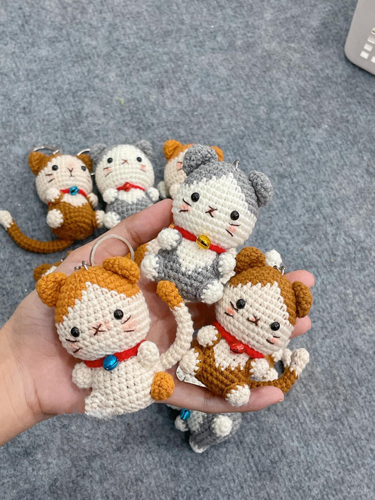 Handmade Crochet Cat Keychains, Cute Crochet Animal Charms, Unique Crochet Gift, Kawaii Crochet Accessories, Artisan Crochet Keychains